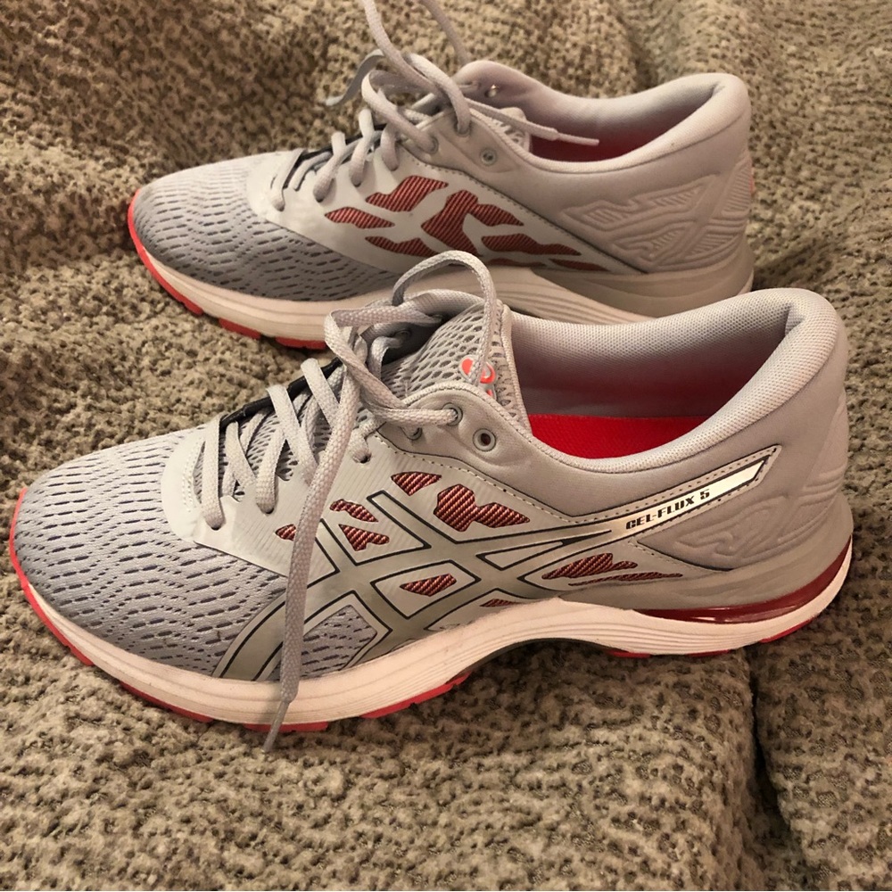 ASICS Women’s size 10 Running shoes